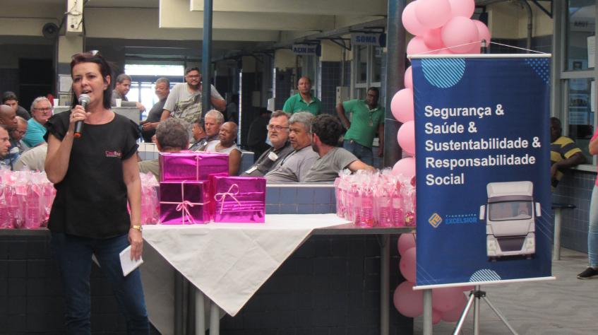 Outubro Rosa: Transporte Excelsior realiza evento no Pátio CSN