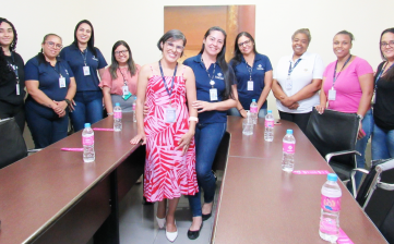 Transporte Excelsior promove palestra sobre o Outubro Rosa na busca pelo apoio às mulheres